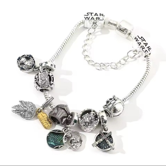 925 Sterling Silver Plated Star Wars Ensemble Themed Charm Bracelet - Picture 5 of 6